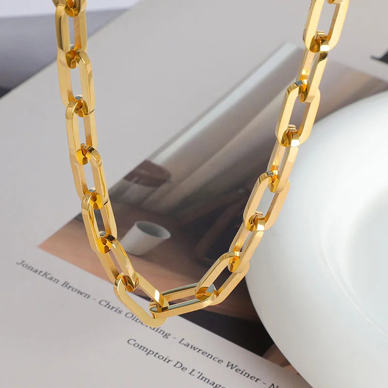Urban Chic Link Necklace